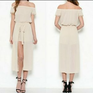 🌱🌷 Nude Off The Shoulder Romper 🌱🌷